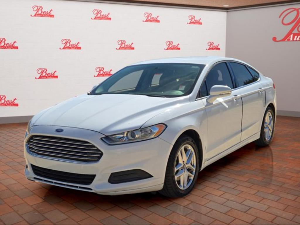 2014 Ford Fusion SE's photo