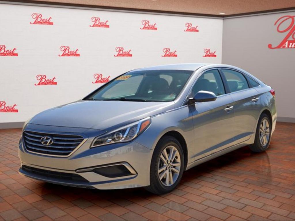2016 Hyundai Sonata SE's photo