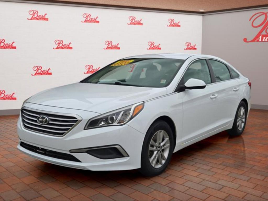 2016 Hyundai Sonata SE's photo
