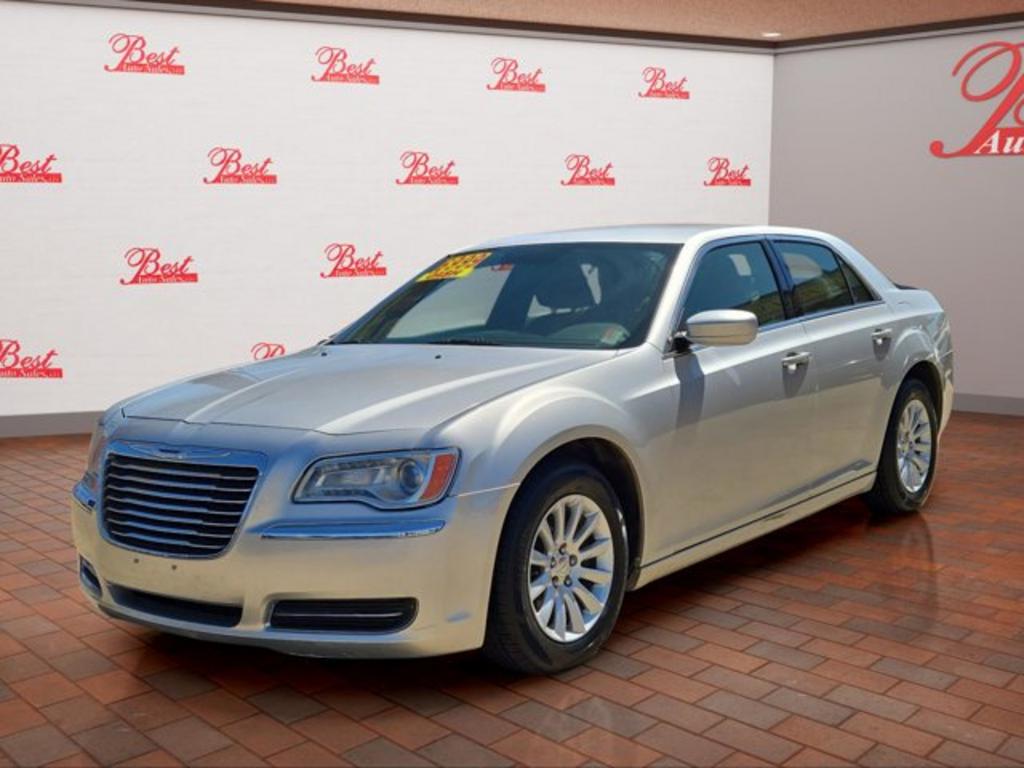 2012 Chrysler 300 -'s photo