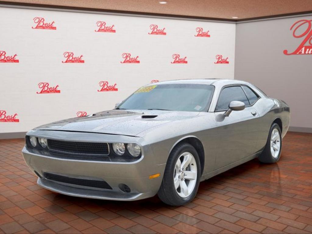 2012 Dodge Challenger SXT's photo