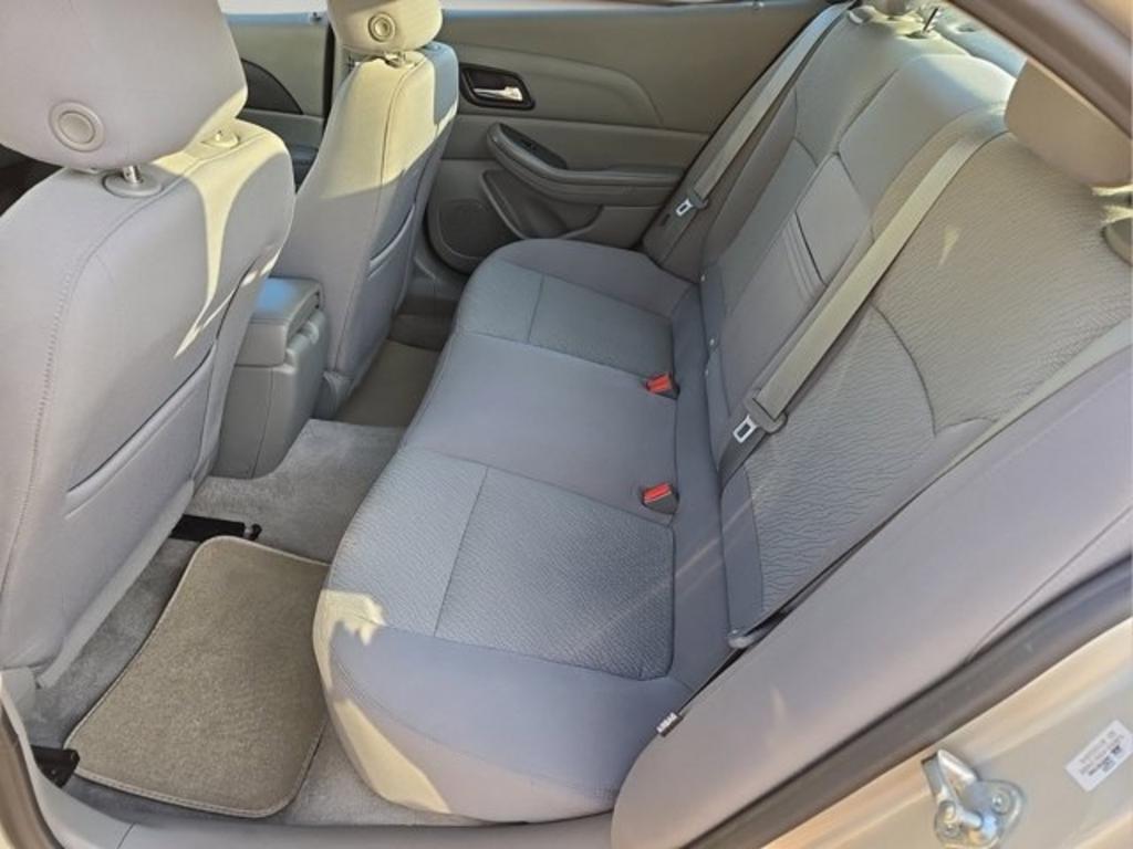 2013 Chevrolet Malibu 1LS - Photo 13