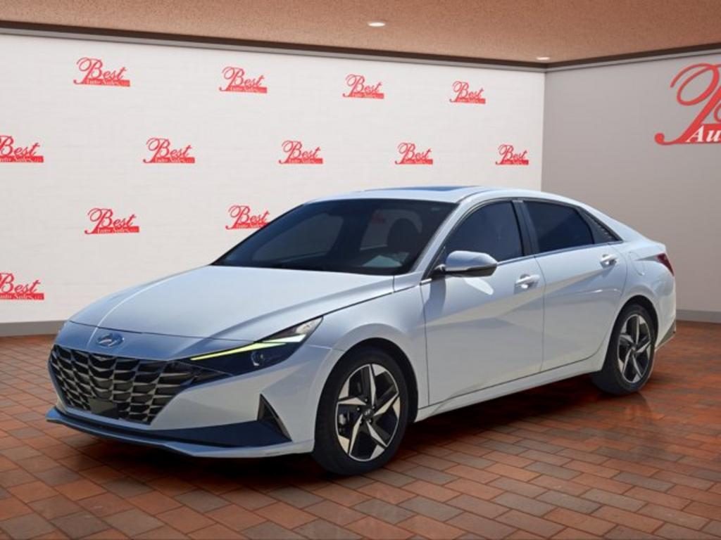 2022 Hyundai Elantra SEL's photo