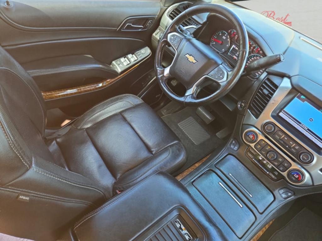 2018 Chevrolet Suburban Premier - Photo 15