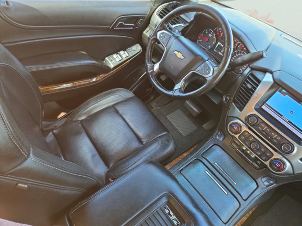 2018 Chevrolet Suburban Premier - Photo 15