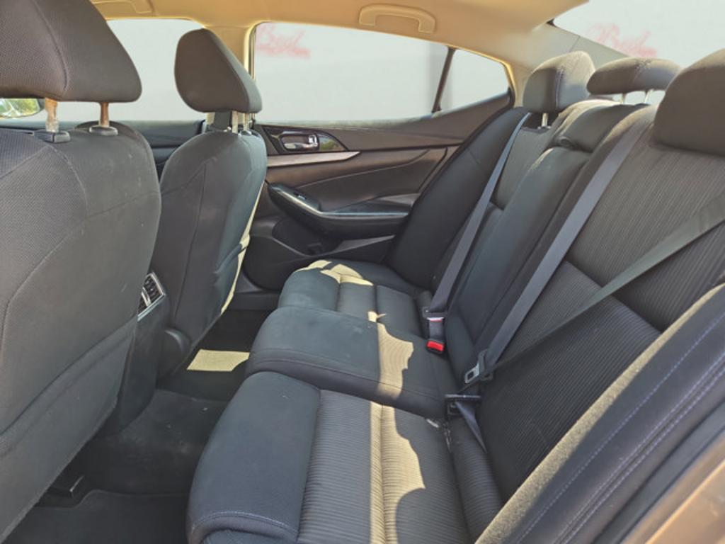 2017 Nissan Maxima S - Photo 10