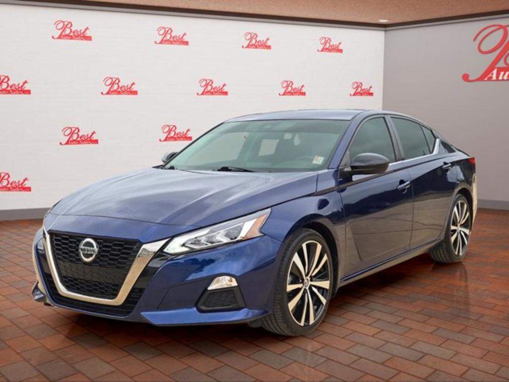 2021 Nissan Altima SR's photo