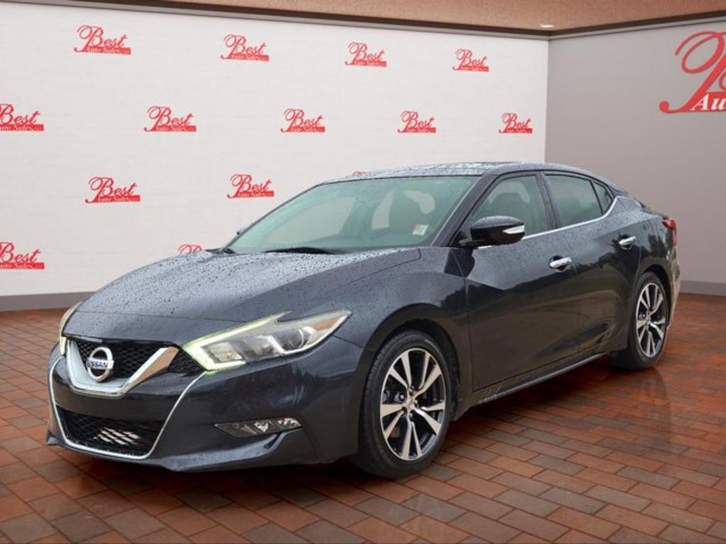 2017 Nissan Maxima SL's photo